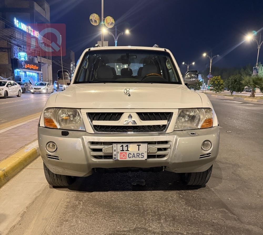 ميتسوبيشي باجيرو